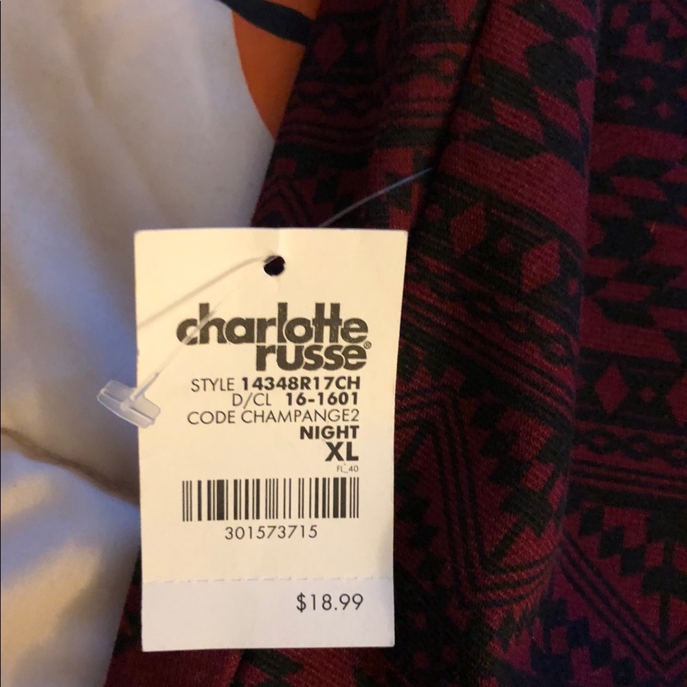 Aztec Pattern Blouse - Picture 3 of 3